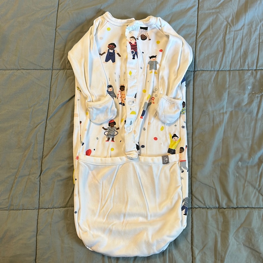 Goumi 0-3 month gown, snap bottom; matching booties. Like new